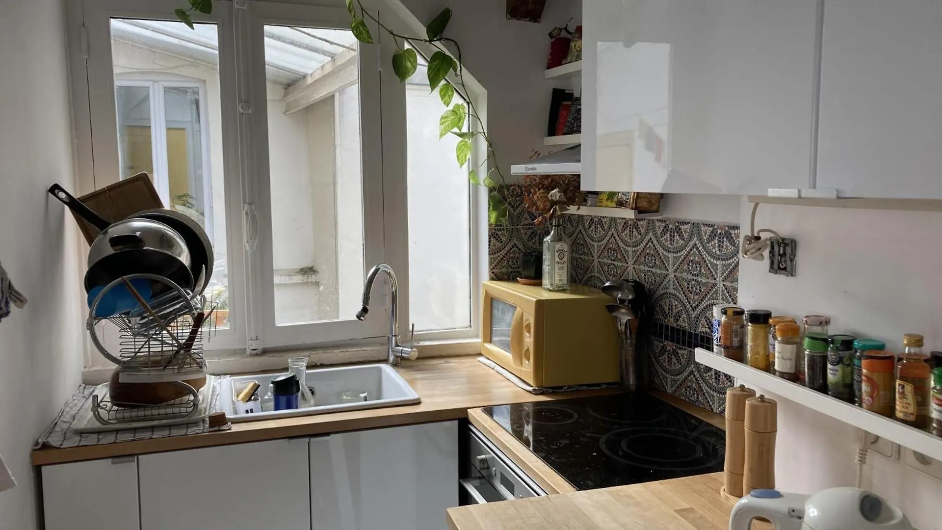 Former Cabinetmaker'S Workshop In Paris
